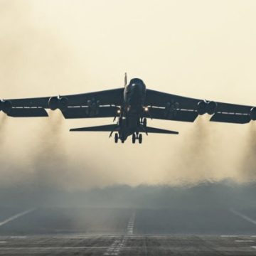 0e6dca2b-54a5-4efe-b96c-62378328c1bd Un bombardier B-52 américain s’écrase en Californie