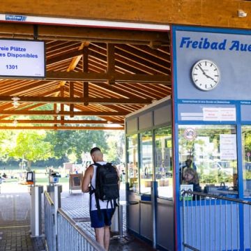 Incident à la Piscine Extérieure de Kehl: Des Français Entrent Sans Payer