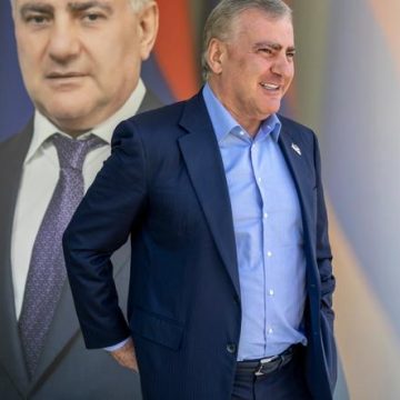 19dca67a-84b6-4b86-a481-299e6b1c5ebf Un oligarque russo-arménien candidat aux législatives