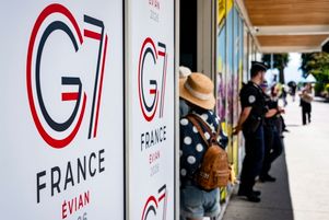 Preparations for the G7 Summit in Evian-les-Bains Sommet du G7 : Défier les Grandes Crises Actuelles