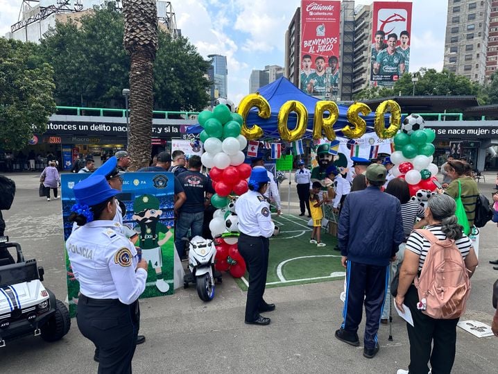 1b992856-54ad-4d50-9bbe-147c0bf6428a La Coupe du Monde à Mexico : Une fête populaire