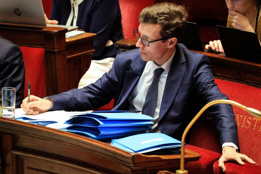 1d89c70f-9a66-4287-8911-03853d558b2f Renforcement des mesures de contrôle des adultes en milieu périscolaire