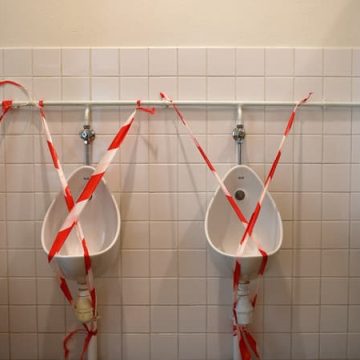 20017a60-471b-4cca-aaa3-34d49f97773e Problème persistant des sanitaires insalubres dans les écoles françaises