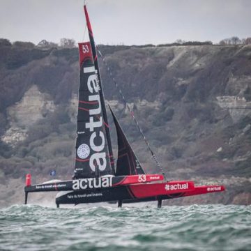 Défis technologiques et aventures des maxi-trimarans
