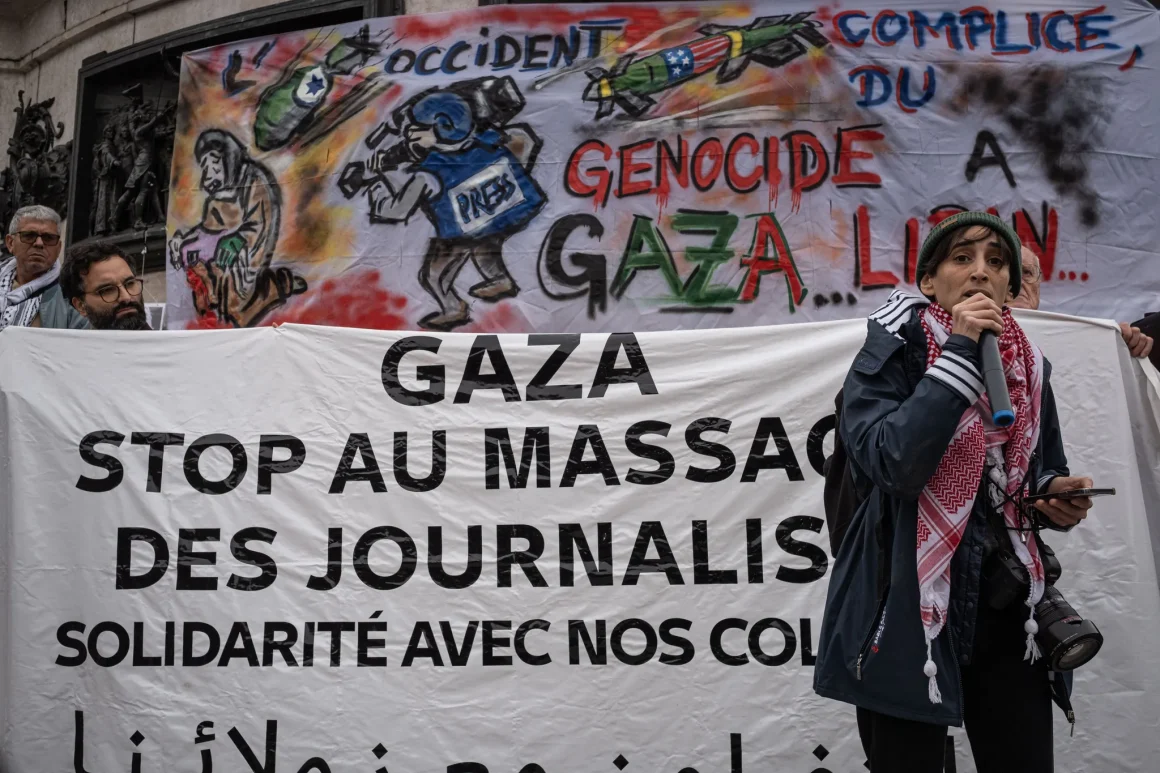 21409829-b7bc-45f5-8763-8ca83829de30 Refoulement d’une journaliste française en Israël