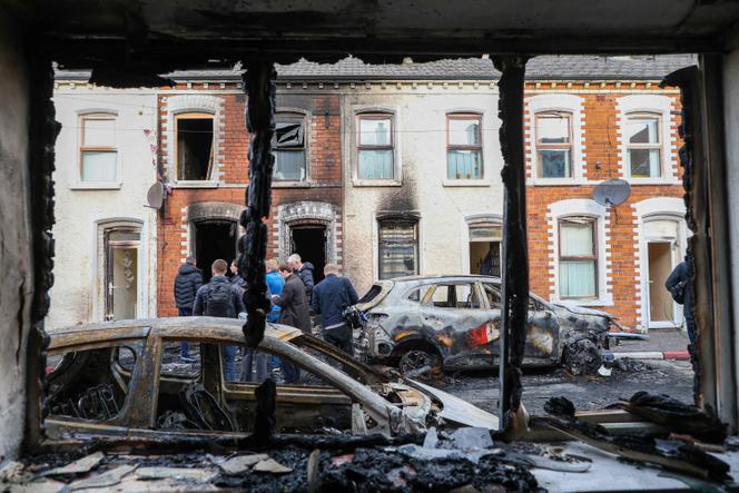 22da197b-2f67-42ca-9218-8feb6f5f5634 Violences à Belfast après une agression au couteau