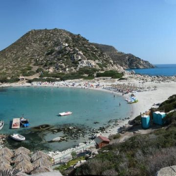 271b1895-f1c2-472b-b3cb-2bfb318d161a Les restrictions controversées de la plage de Punta Molentis en Sardaigne