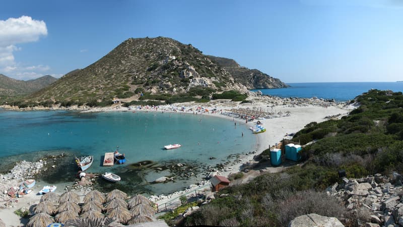 271b1895-f1c2-472b-b3cb-2bfb318d161a Les restrictions controversées de la plage de Punta Molentis en Sardaigne