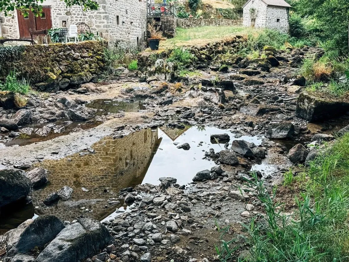2d3598aa-373c-4203-b54d-b254460ecdf3 État préoccupant des nappes phréatiques malgré une situation globalement satisfaisante