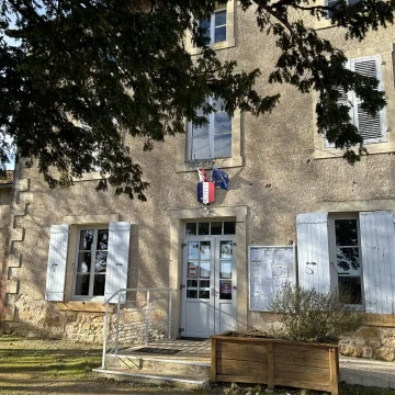 2df3020a-5bd9-4fcb-9aaa-77a25befd21a Réduction des postes d’enseignants en France et son impact sur la Seine-Saint-Denis