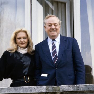 La Maison Familiale des Le Pen à Montretout en Cours de Vente
