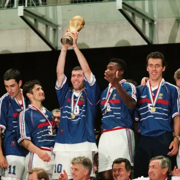 33dd2f64-78b1-41ce-a6af-27297c718bcc L’histoire de l’équipe de France de football à travers ses décennies