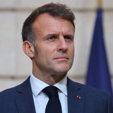 Emmanuel Macron appelle à la transparence après la mort de Lyhanna