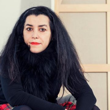 3bde095b-d3f9-45b2-b9e4-dbe8fa9c7812 L’artiste Marjane Satrapi : Un parcours inspiré par sa mère