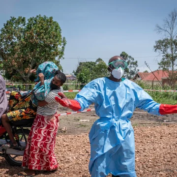 43f8c44f-50d8-4f68-9034-de52d509e1bb L’épidémie d’Ebola en RDC et Ouganda : état des lieux et réponses internationales