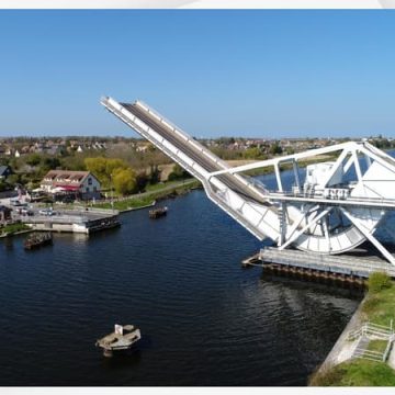 Impact de la canicule sur le pont de Bénouville