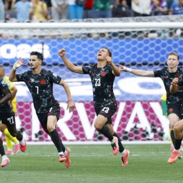 Le Canada se qualifie pour les huitièmes de finale de la Coupe du monde 2026