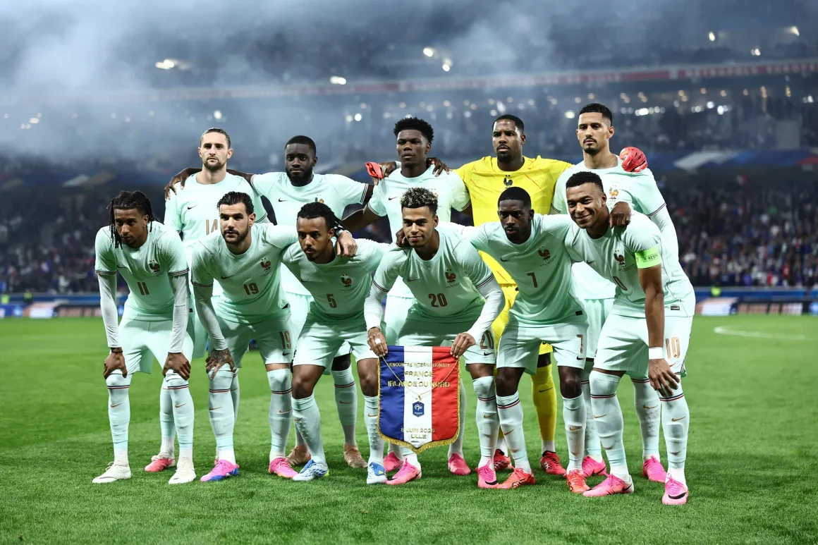 Les Bleus face au Sénégal : enjeux et atouts pour la Coupe du Monde