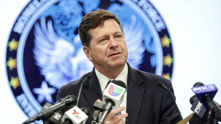 5139efe7-7d14-4da8-8f90-de29ea5dfc67 Donald Trump choisit Jay Clayton pour diriger les services de renseignement