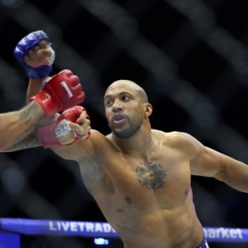 Ciryl Gane remporte la ceinture intérimaire UFC après une bataille acharnée