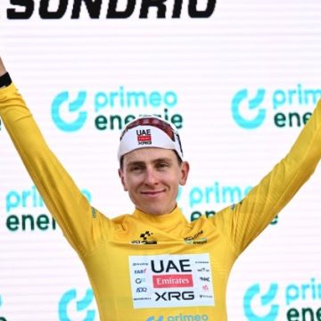 Tadej Pogacar triomphe au Tour de Suisse