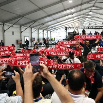 Une question posée par un journaliste incarcéré au sélectionneur des Bleus