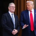 Donald Trump critique Keir Starmer et prédit sa démission