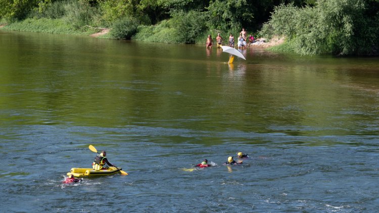 6b9a33d1-12f2-4aae-a8f0-a99bae60f6ef La ministre des Sports et de la Jeunesse encourage la sécurité nautique pendant la canicule