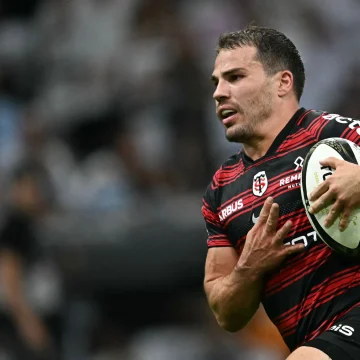 Montpellier atteint la finale du Top 14 après avoir battu le Stade Français