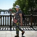 Canicule en France: Fermetures d’écoles et perturbations dans les transports