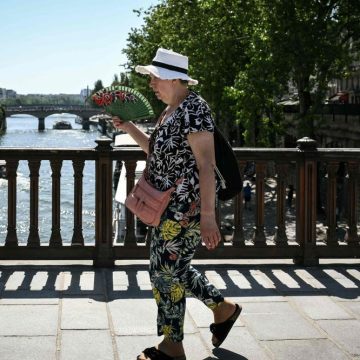 Canicule en France: Fermetures d’écoles et perturbations dans les transports