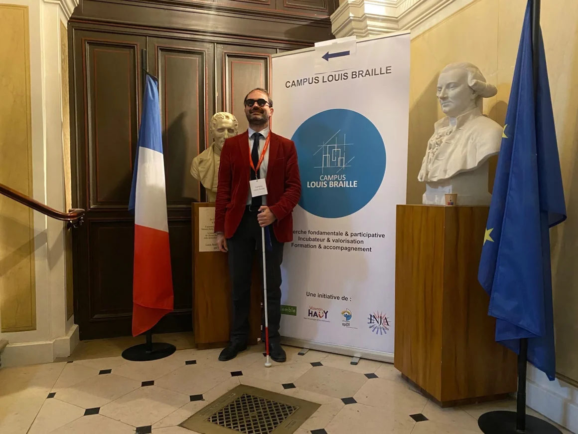 Des solutions innovantes pour l’aide à la mobilité des déficients visuels