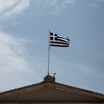 734217b6-50ea-41ab-83d2-d28f9c44cb3c Effondrement d’un immeuble à Athènes : enquêtes en cours