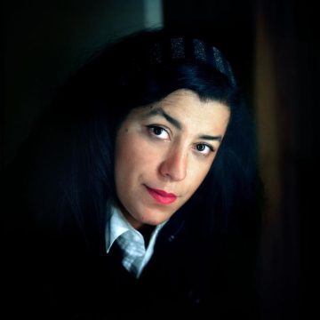 7fce2351-2c7c-4980-8c3e-a8af4b89c690 Marjane Satrapi, artiste engagée au destin tragique