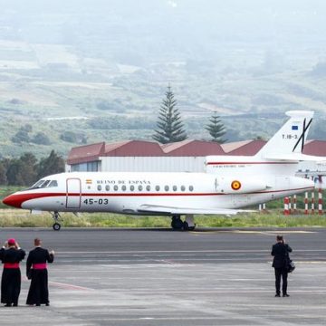Retour mouvementé du Pape Léon XIV après son voyage en Espagne