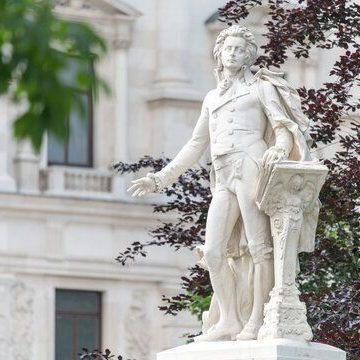 845ddbac-2f6c-41d2-a6c9-3d786923e2dd La Découverte d’un Manuscrit Inédit de Mozart