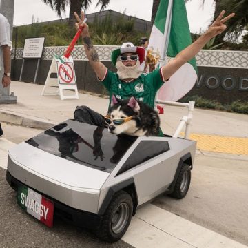 85321a68-9b41-4f9d-a712-cba67a1472cf Soutien inattendu des supporters mexicains à l’équipe iranienne en Coupe du monde