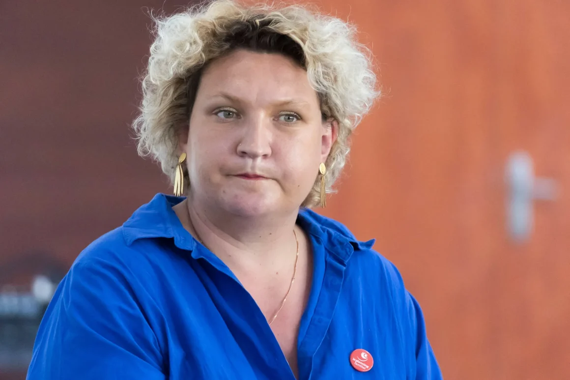 9550bbc4-12c1-4421-bee8-0ebc641406c5 Le Premier ministre annonce deux lois contre les violences sexuelles et sexistes
