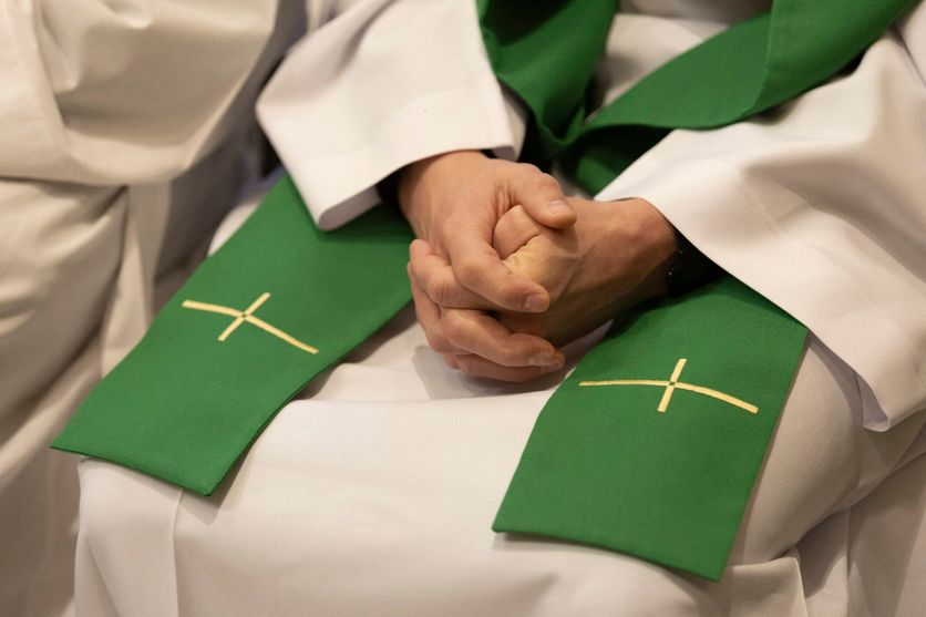 ITALY - SPANISH CARDINAL JOSE' COBO CANO TAKES POSSESSION OF THE TITLE OF SANTA MARIA IN MONSERRATO DEGLI SPAGNOLI IN ROME - 2024/2/4 Un homme accusé d’avoir escroqué des prêtres à la retraite