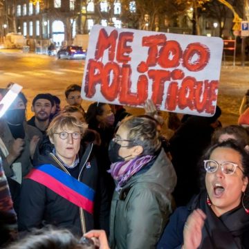 Débat sur la Médiatisation des Violences dans le Monde Politique