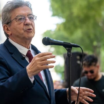 Jean-Luc Mélenchon critique la brutalité du débat politique