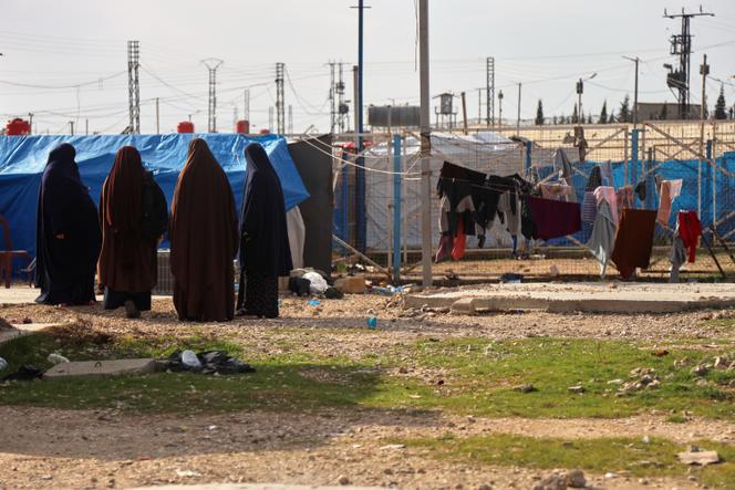 b294be41-cfee-410c-9877-a135273aa274 Retour de proches de djihadistes australiens depuis la Syrie