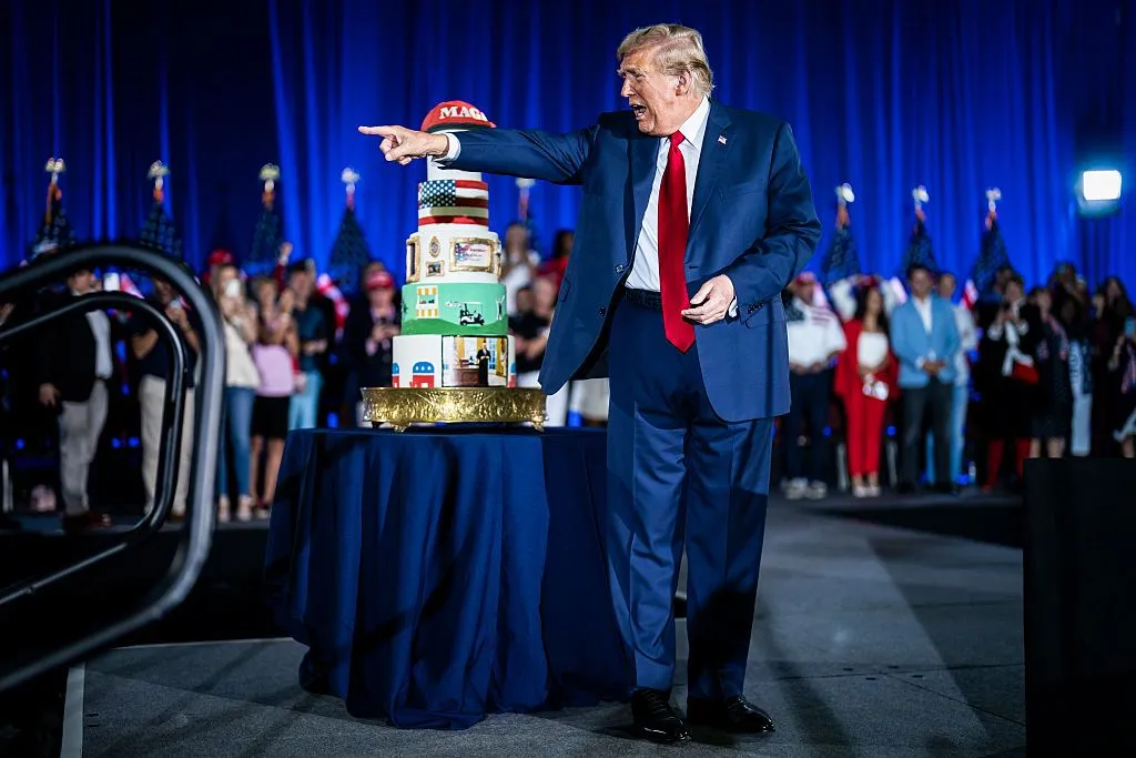 be4ae6b5-6c6f-41b2-a78c-eeaa22632a2e Trump et le MMA s’invitent à la Maison Blanche