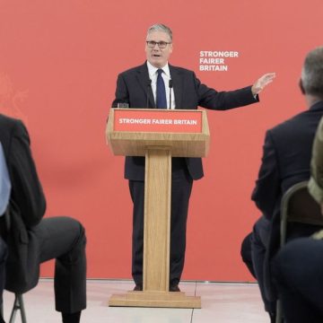 Britain's Prime Minister Keir Starmer delivers a speech on defence in Berkshire Le Nouveau Plan d’Investissement de Défense en Grande-Bretagne Annoncé par Keir Starmer