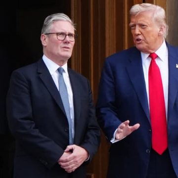 cc301ee4-8758-4068-9f18-07335a847a9e Réactions et analyses suite à la démission de Keir Starmer
