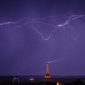 d1877b44-0bff-41b6-afee-58b6df3f60d1 Des orages violents traversent la France après une période de canicule