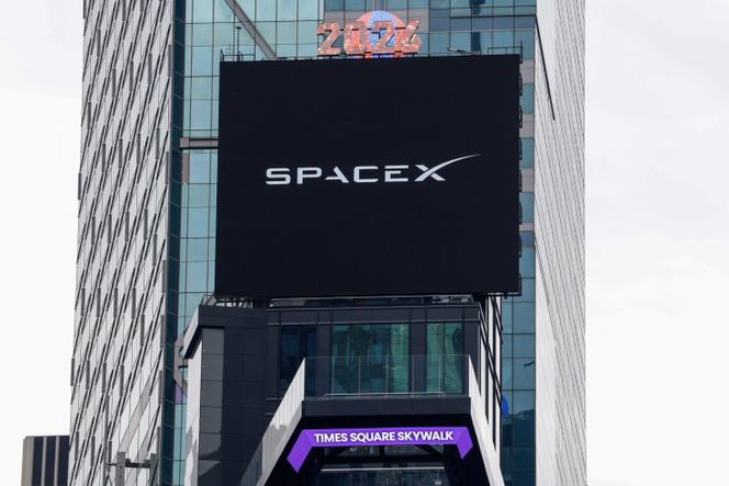 d51b7f4b-146e-4317-b02e-dbc3891926cd SpaceX : Chute de l’Action pour la Troisième Séance Consécutive tout en Retenant sa Place dans le Top 10 des Capitalisations Mondiales