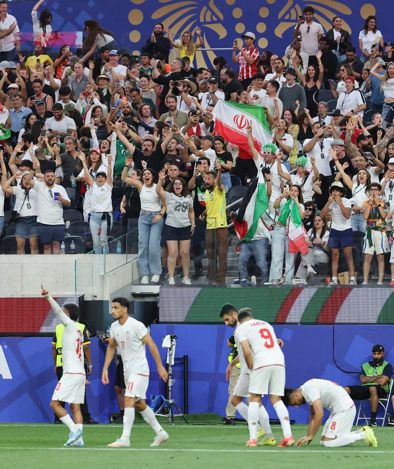 Football / FIFA World Cup /IRAN vs New Zealand Debuts du Mondial nord-américain : Résultats et attentes
