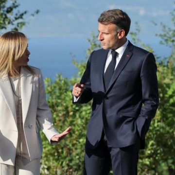 Le premier sommet bilatéral entre Giorgia Meloni et Emmanuel Macron