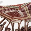 Des couvertures crochetées pour lutter contre la chaleur en Andalousie